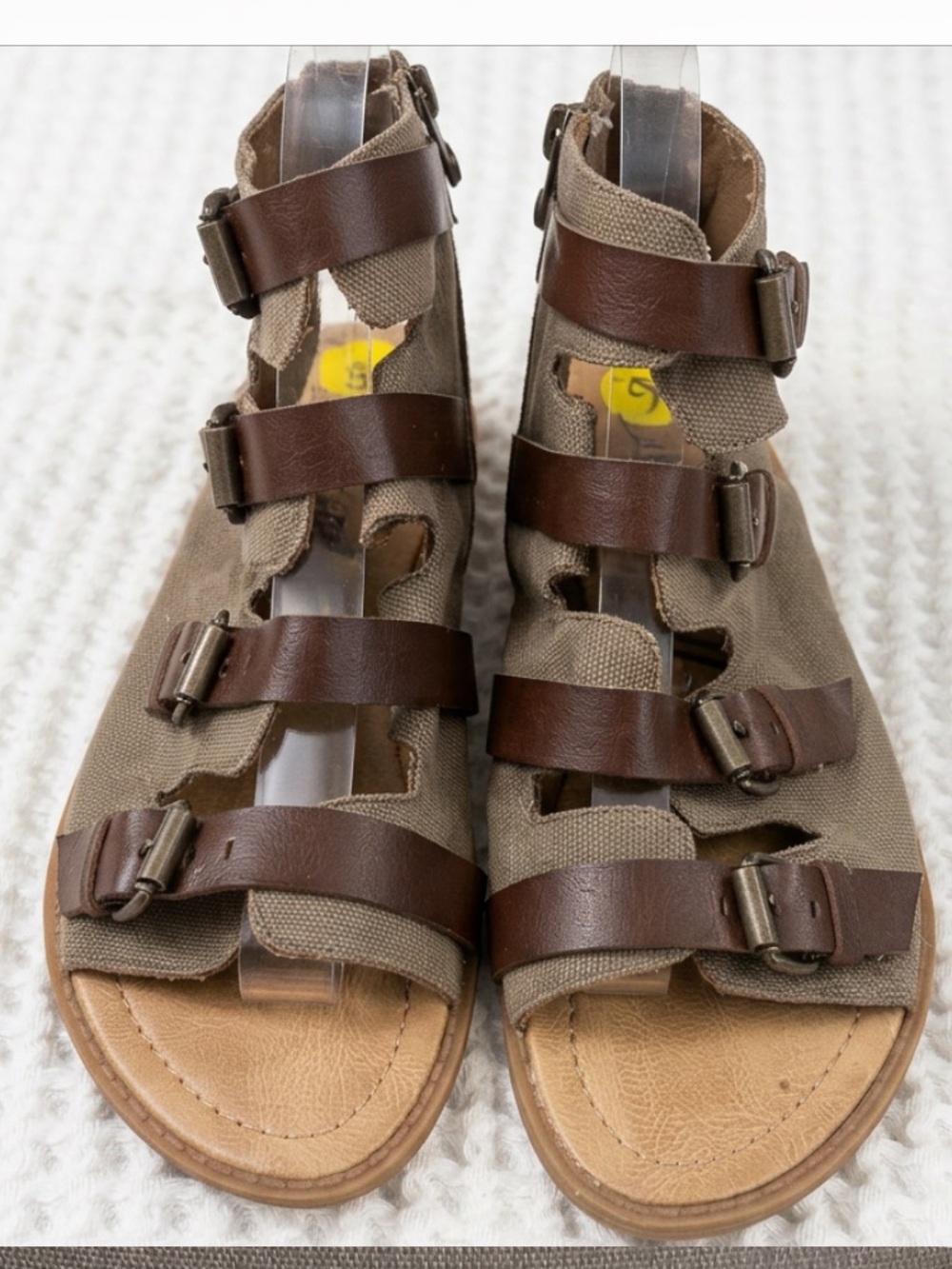 NWT! Blowfish Malibu Taupe Canvas & Brown Vegan Leather Buckle Sandals. Size 9 - Picture 2 of 7
